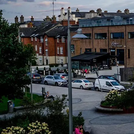 Homestay Modern En-suite On The Sea Front, The Is In An Affluent Town Of Dublin Malahide